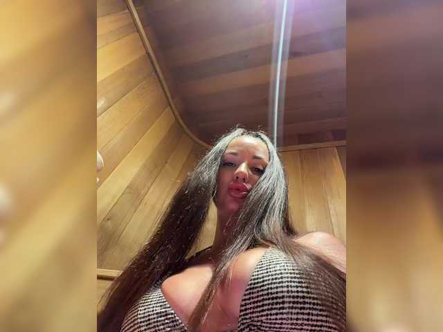 Vishenka7777 Live Cam on BongaCams