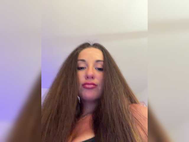 Vishenka7777's BongaCams show and profile