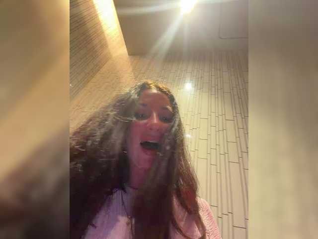 Vishenka7777's BongaCams show and profile