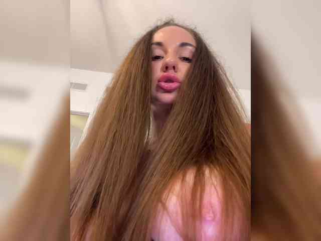 Vishenka7777 Live Webcam on BongaCams