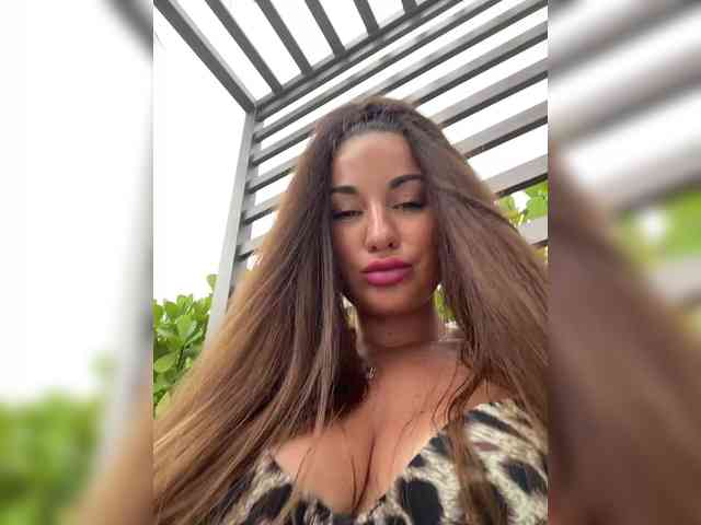 Vishenka7777 Live Webcam on BongaCams