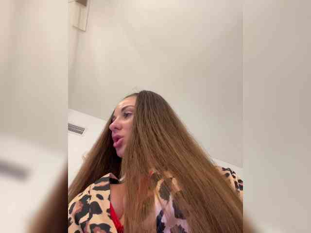 Vishenka7777 Live Webcam on BongaCams