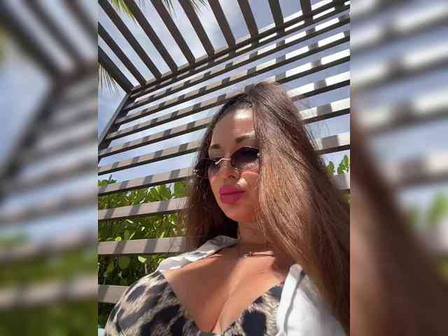 Vishenka7777 Live Webcam on BongaCams