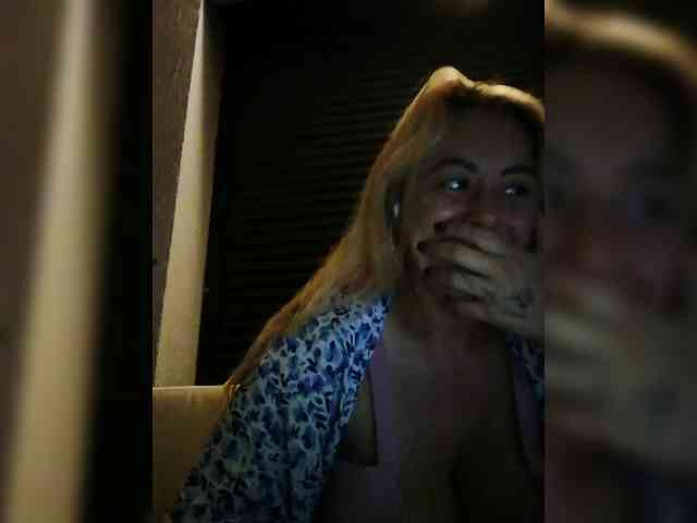 karolynesyera webcam