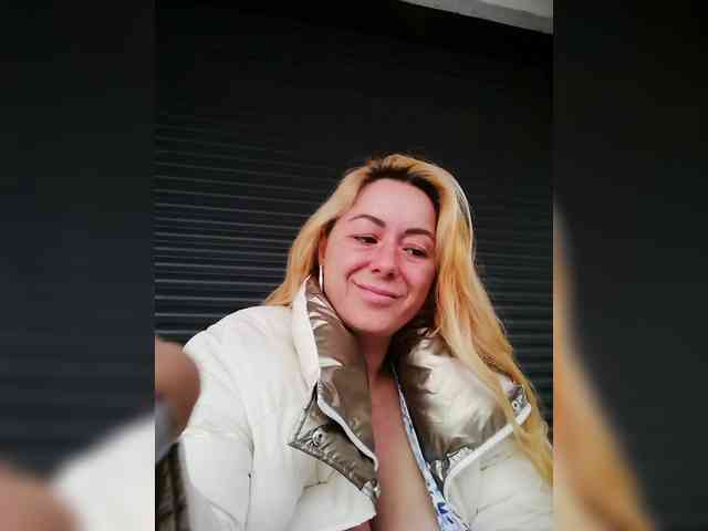 karolynesyera webcam
