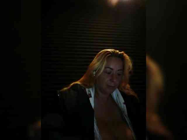karolynesyera webcam