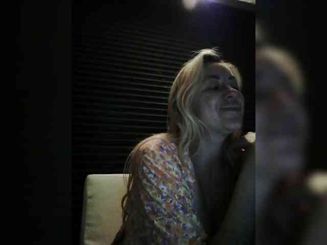 karolynesyera webcam