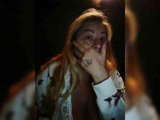 karolynesyera webcam