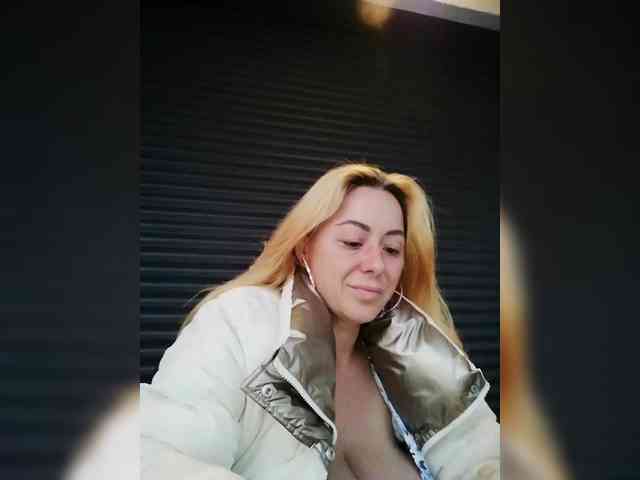 karolynesyera webcam