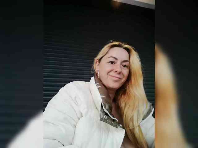karolynesyera webcam