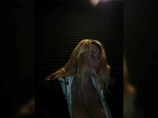 karolynesyera webcam