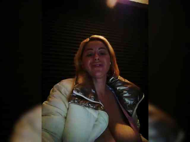 karolynesyera webcam