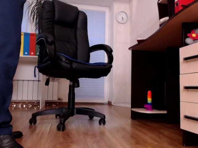 Carrie1337 from BongaCams