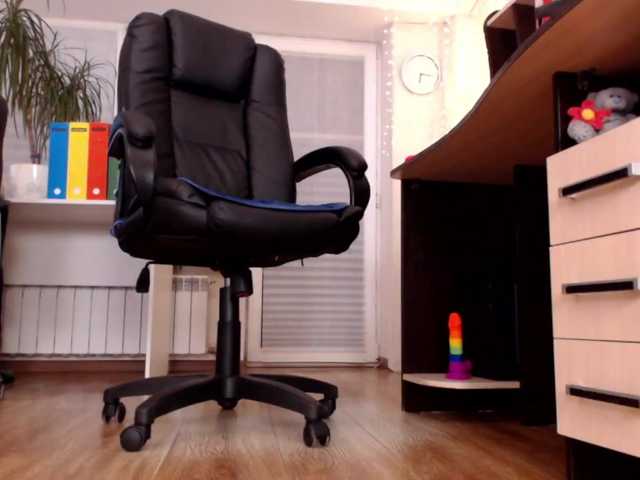 Carrie1337's BongaCams show and profile