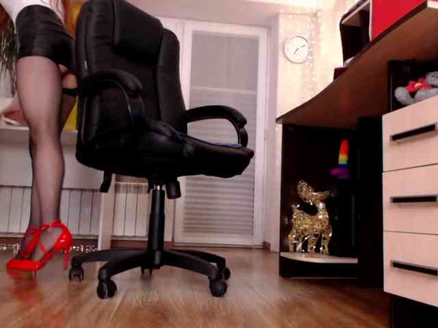 Carrie1337 webcam