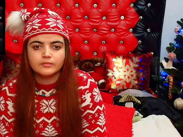 Slutty_milf_bitch webcam