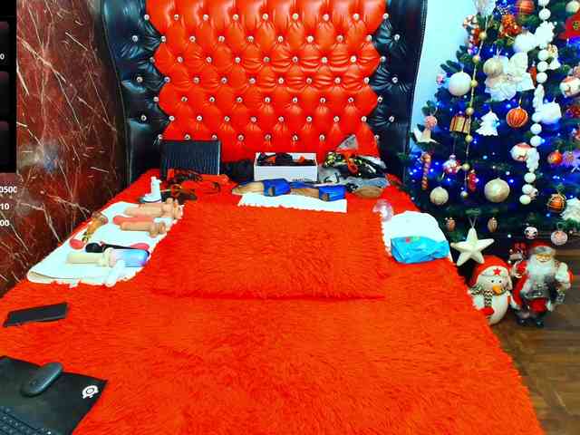 Slutty_milf_bitch webcam