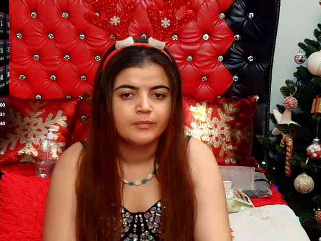 Slutty_milf_bitch webcam