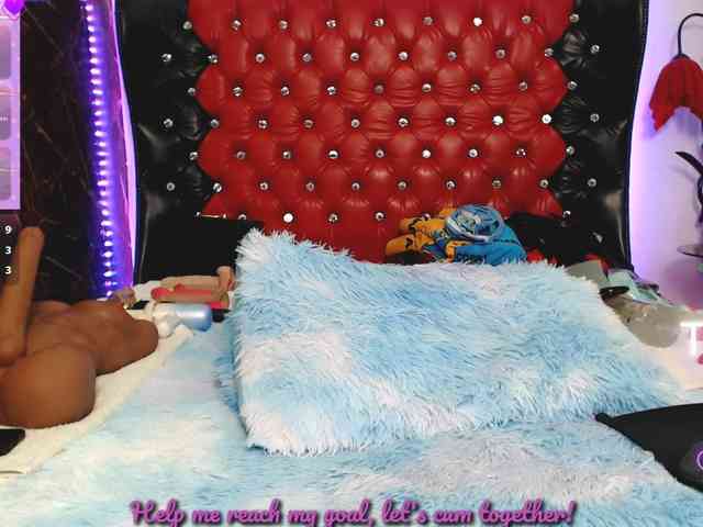 Slutty_milf_bitch webcam