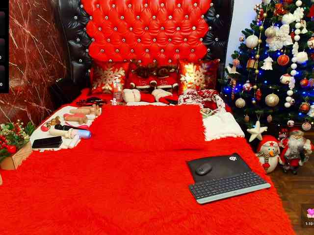 Slutty_milf_bitch webcam