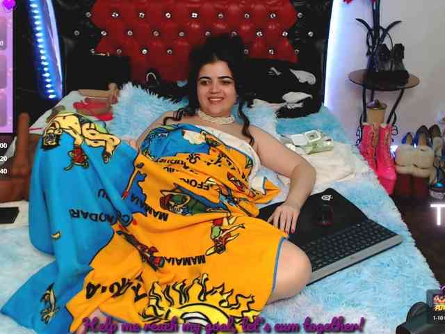 Slutty_milf_bitch webcam