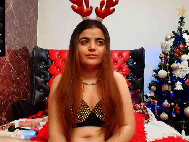 Slutty_milf_bitch webcam