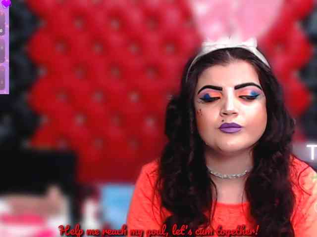 Slutty_milf_bitch webcam