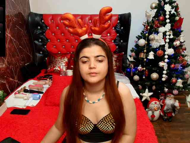 Slutty_milf_bitch webcam