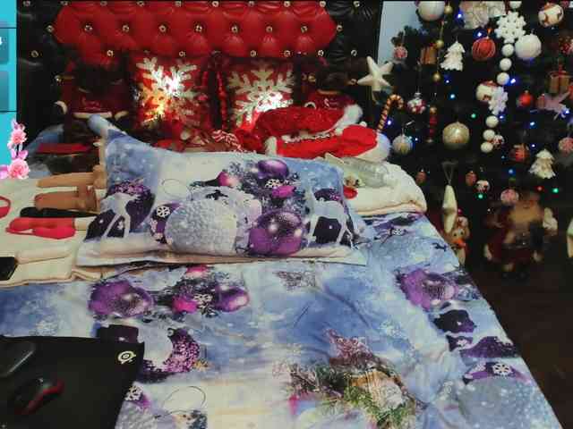 Slutty_milf_bitch webcam