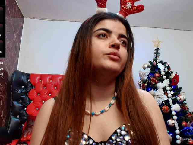 Slutty_milf_bitch webcam