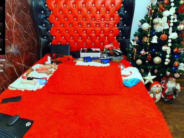 Slutty_milf_bitch webcam