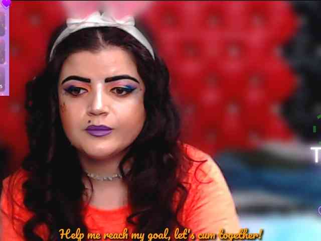 Slutty_milf_bitch webcam