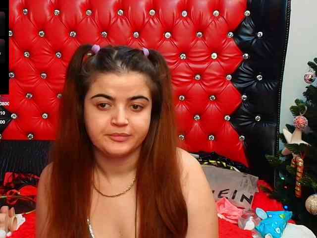 Slutty_milf_bitch webcam