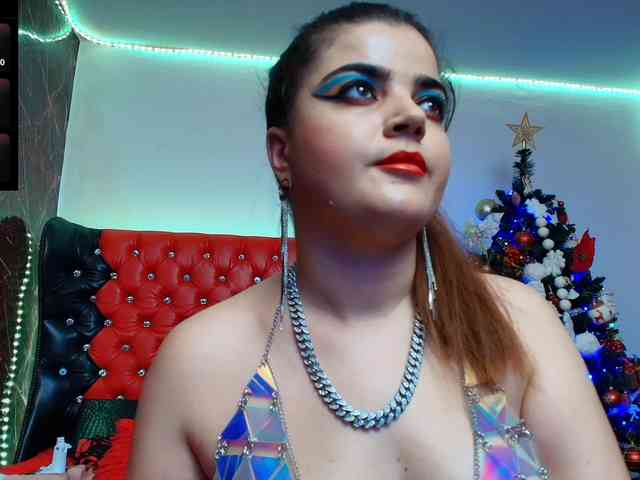 Slutty_milf_bitch webcam