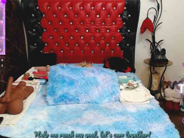 Slutty_milf_bitch webcam