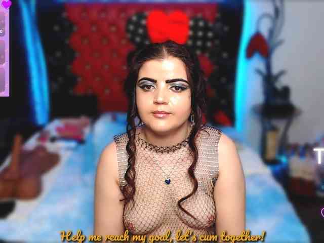 Slutty_milf_bitch webcam