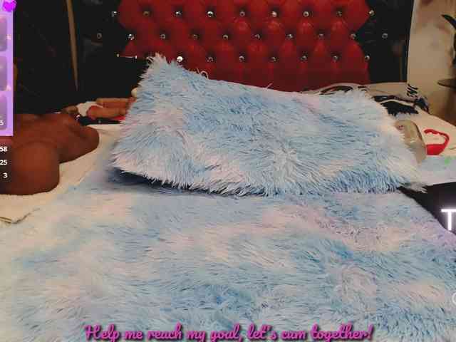 Slutty_milf_bitch webcam