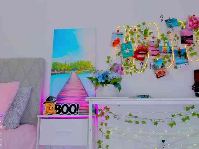 Sophiyaa webcam