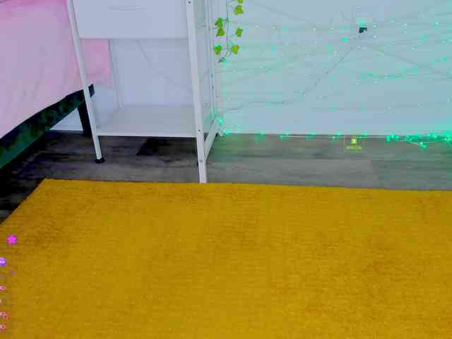 Sophiyaa webcam