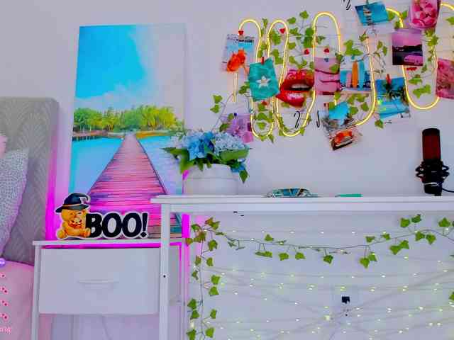 Sophiyaa webcam