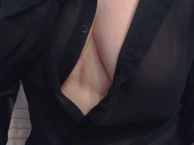 ladysquirt11's BongaCams show and profile