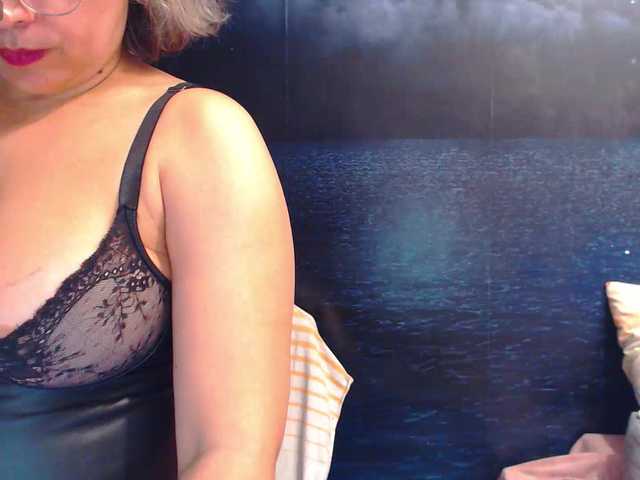 ladysquirt11 from BongaCams is Freechat