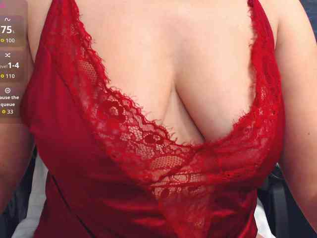 ladysquirt11 webcam