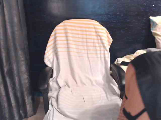 ladysquirt11 webcam