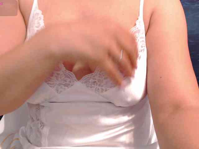 ladysquirt11 webcam