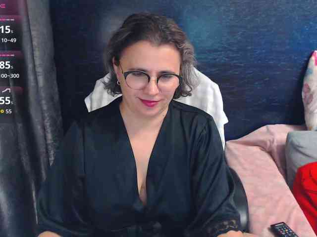 ladysquirt11 webcam