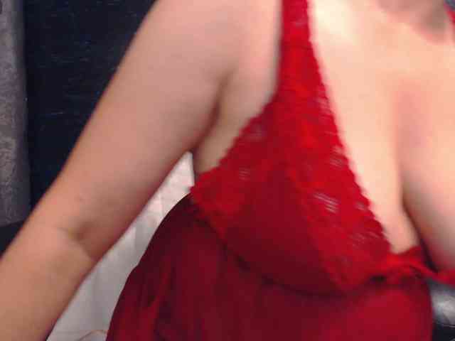 ladysquirt11 webcam