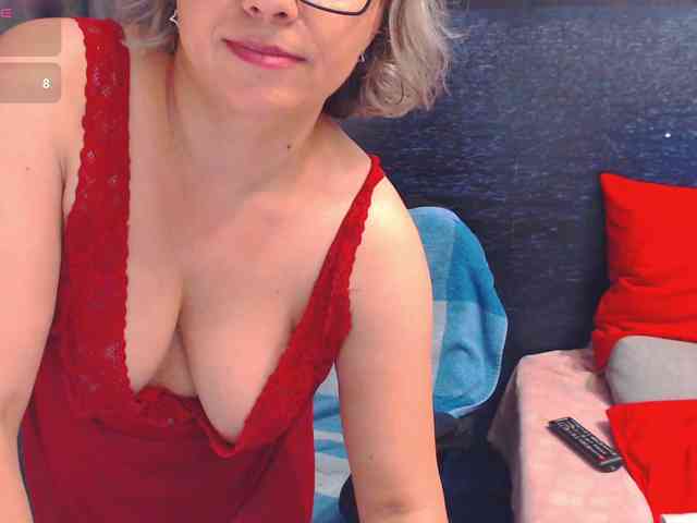ladysquirt11 webcam
