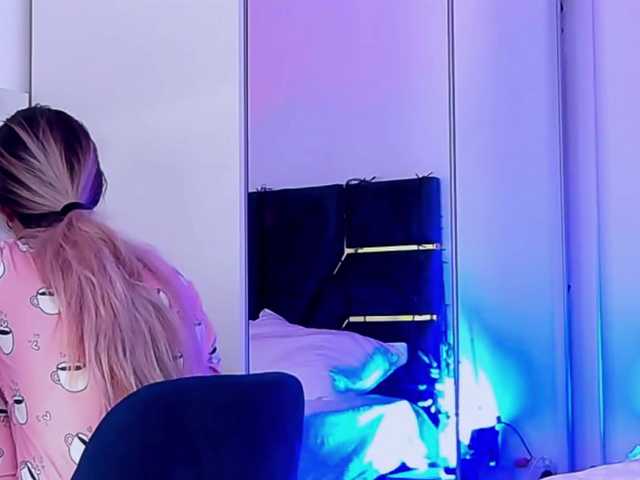 AllisonSweets webcam