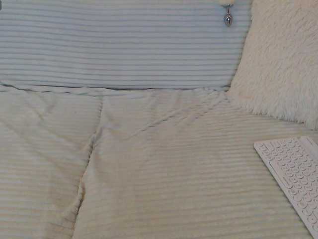 Icehotangel's BongaCams show and profile